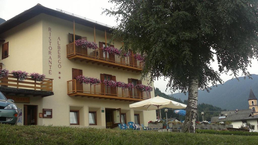 Hotel Serenella Canal San Bovo Exterior photo